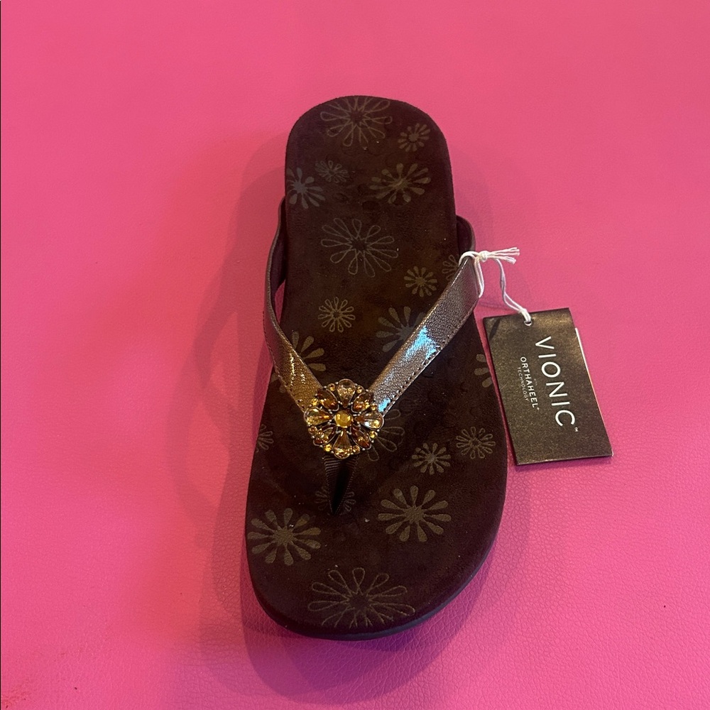 Vionic Women's Dark Brown Floral Sandals ***New/Never Worn*** size 8